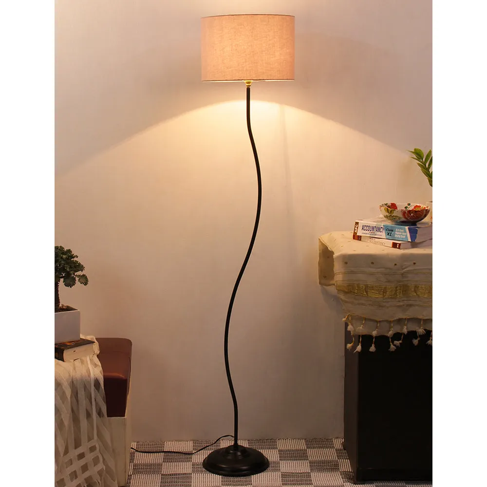 Deigner Wavy Floor Lamp With Drum Shape Cotton Shade Black