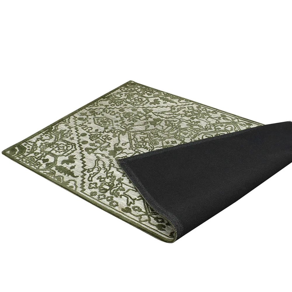 Designer Green and White Traditional Print Polyester Carpet 2X5