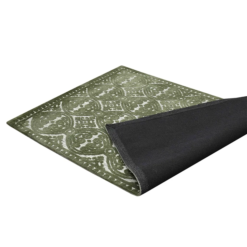 Designer Green Coloured Geometric Print Polyester Carpet for Living Room 2X5