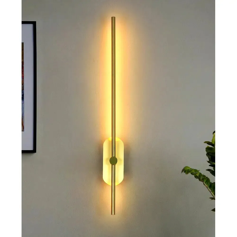 Designer Sleek 18 W LED Metal Wall Light (Bulb Not Included)