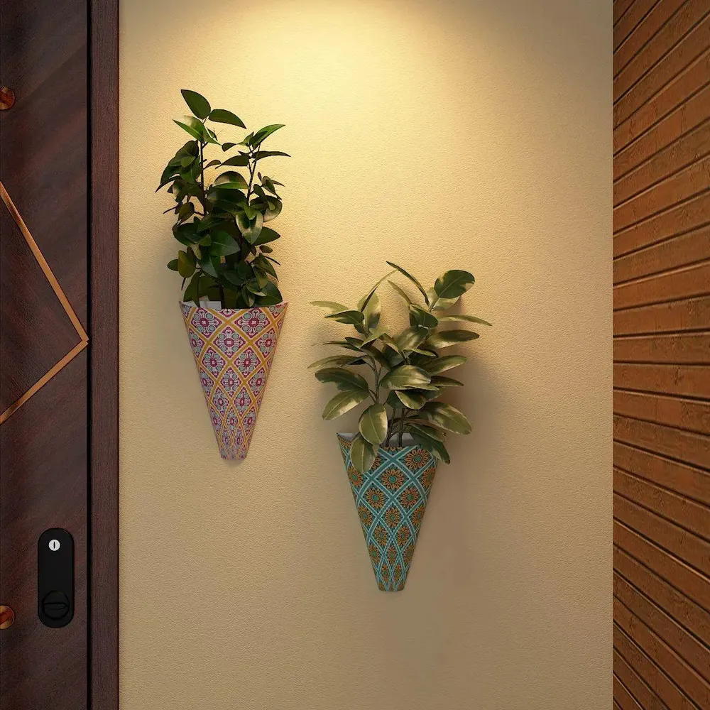 Designer Vases With Geometric Print