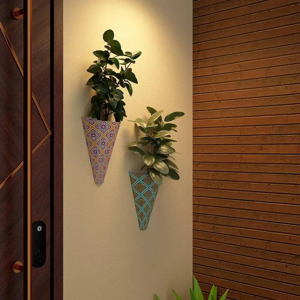 Designer Vases With Geometric Print