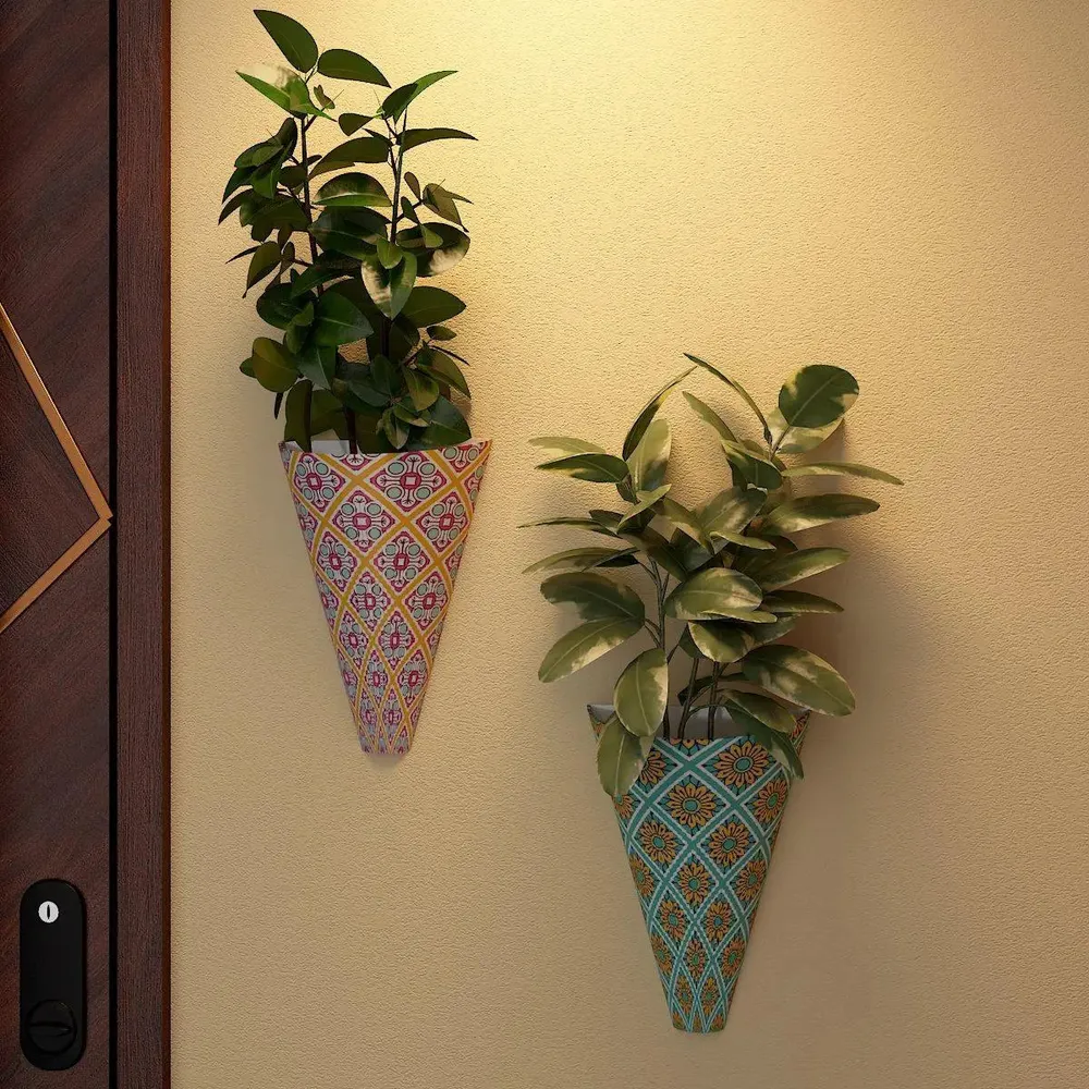 Designer Vases With Geometric Print