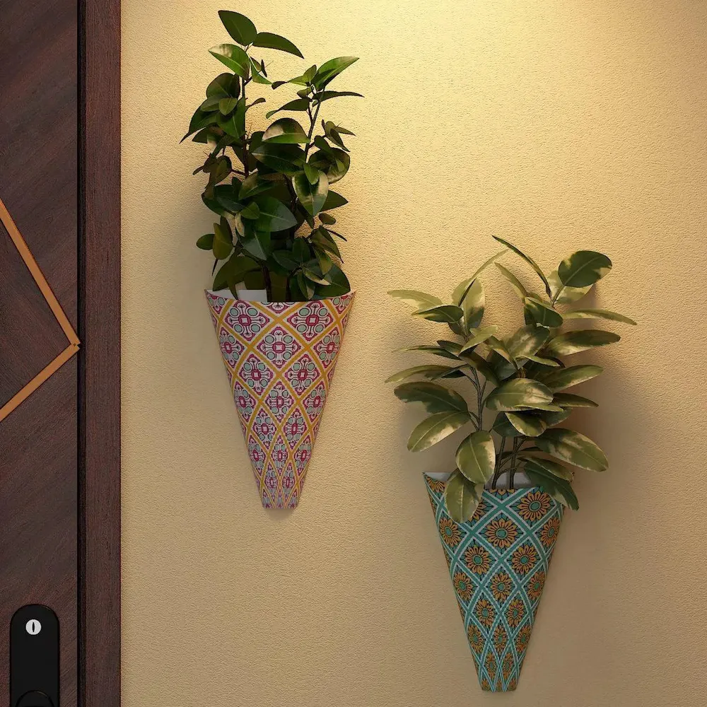 Designer Vases With Geometric Print