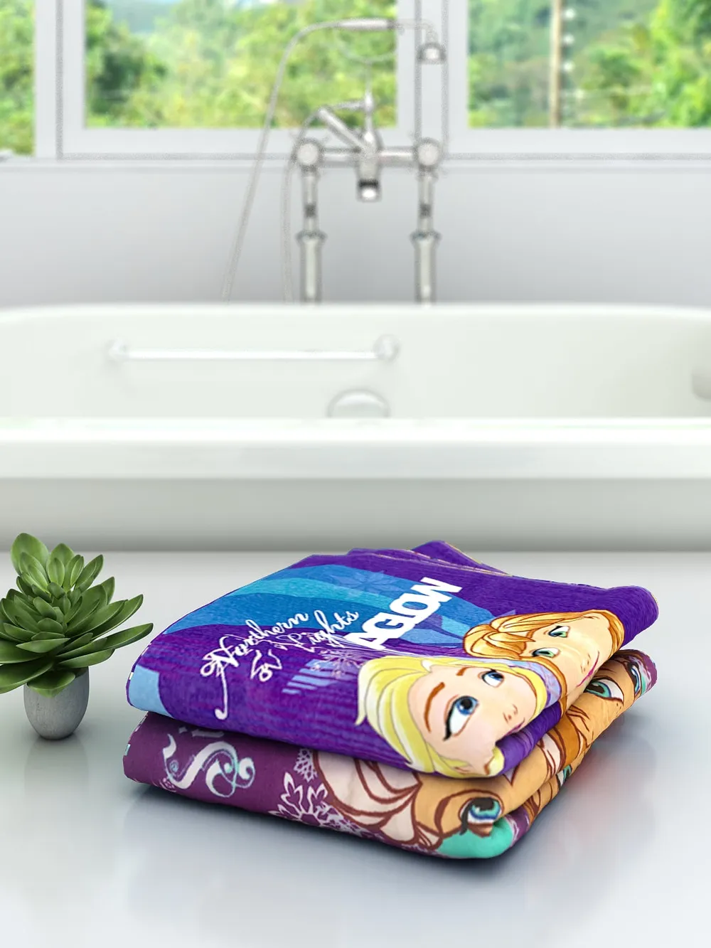 Disney Frozen Sisterly Love & Northern Lights AGlow Kids Cotton Bath Towels Set Of 2