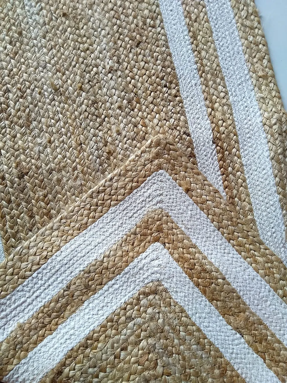 Double Bordered Striking Traditional Jute Rug XS (2*3ft)