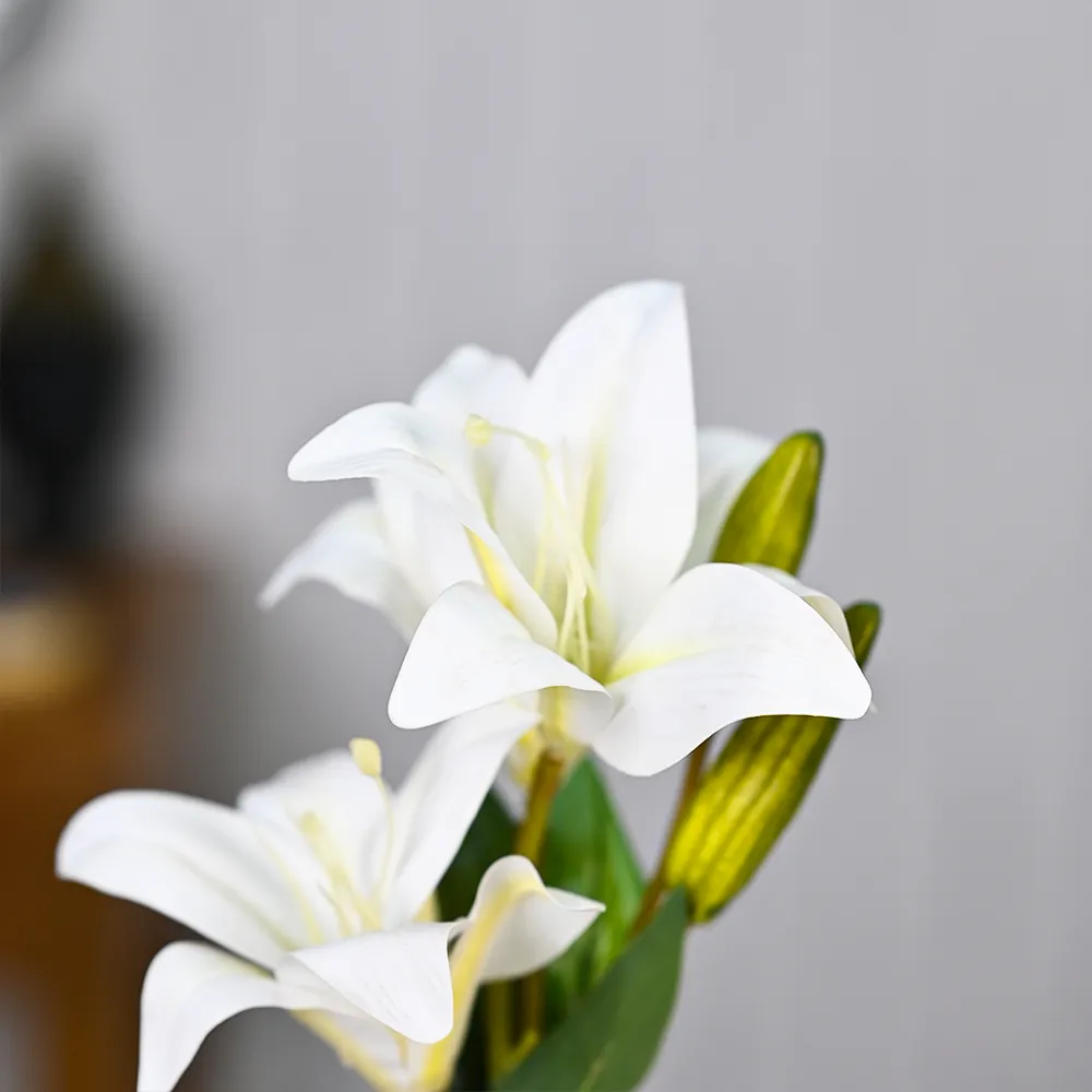 Dreamy White Lily Artifical Flower Strands
