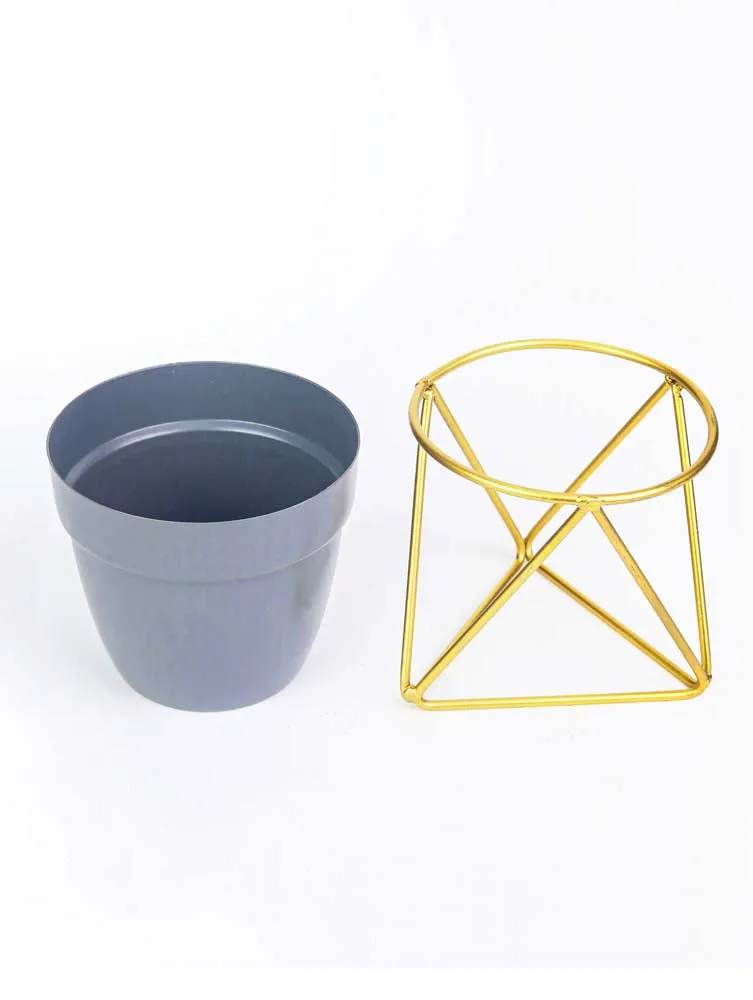 Elegant Grey and Gold Resilient Metal Plant Pot Set Of 1 Single Piece