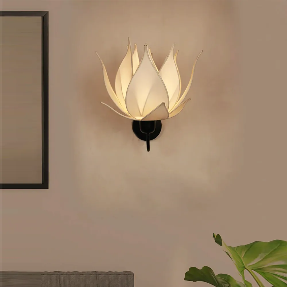 Elegant Lotus Designer Fabric Shade Wall Sconce/Wall Light