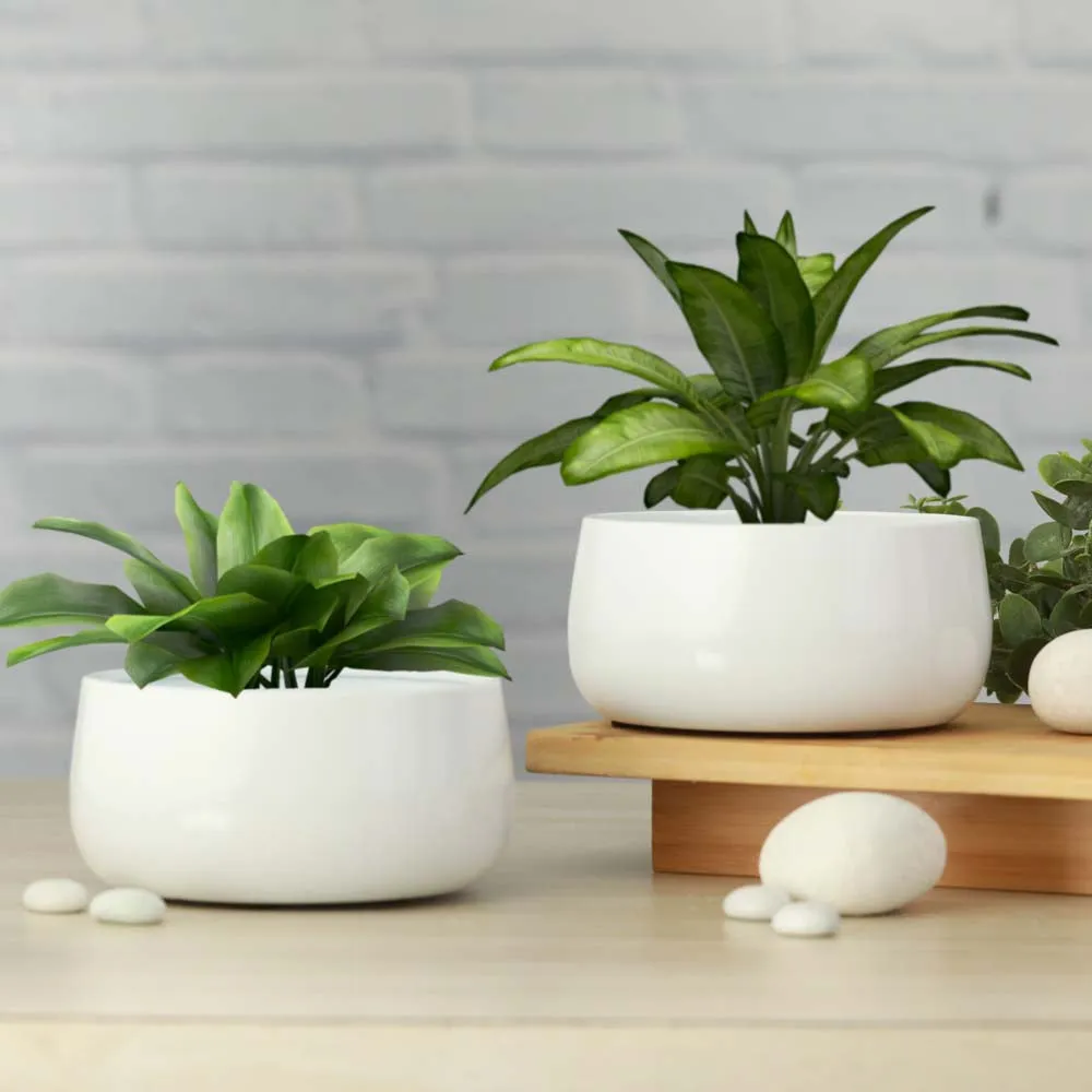 Elegant White Handi Resilient Metal Plant Pots Set Of 2