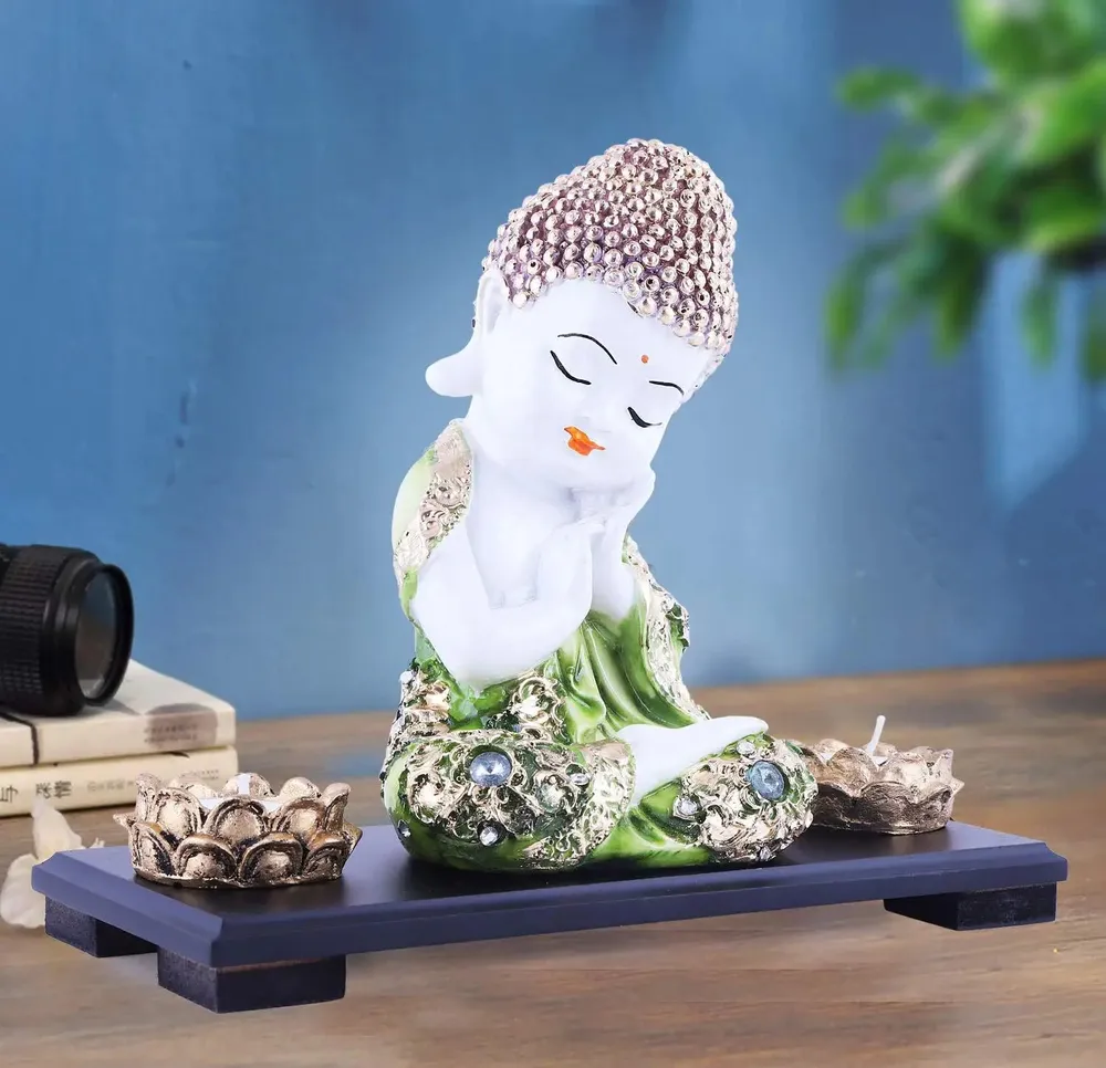 Enchanting Artisitical Buddha Staute