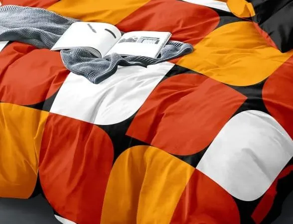 Fall Color Block Print Double Bedsheet With 2 Pillow Covers (Red & Yellow)