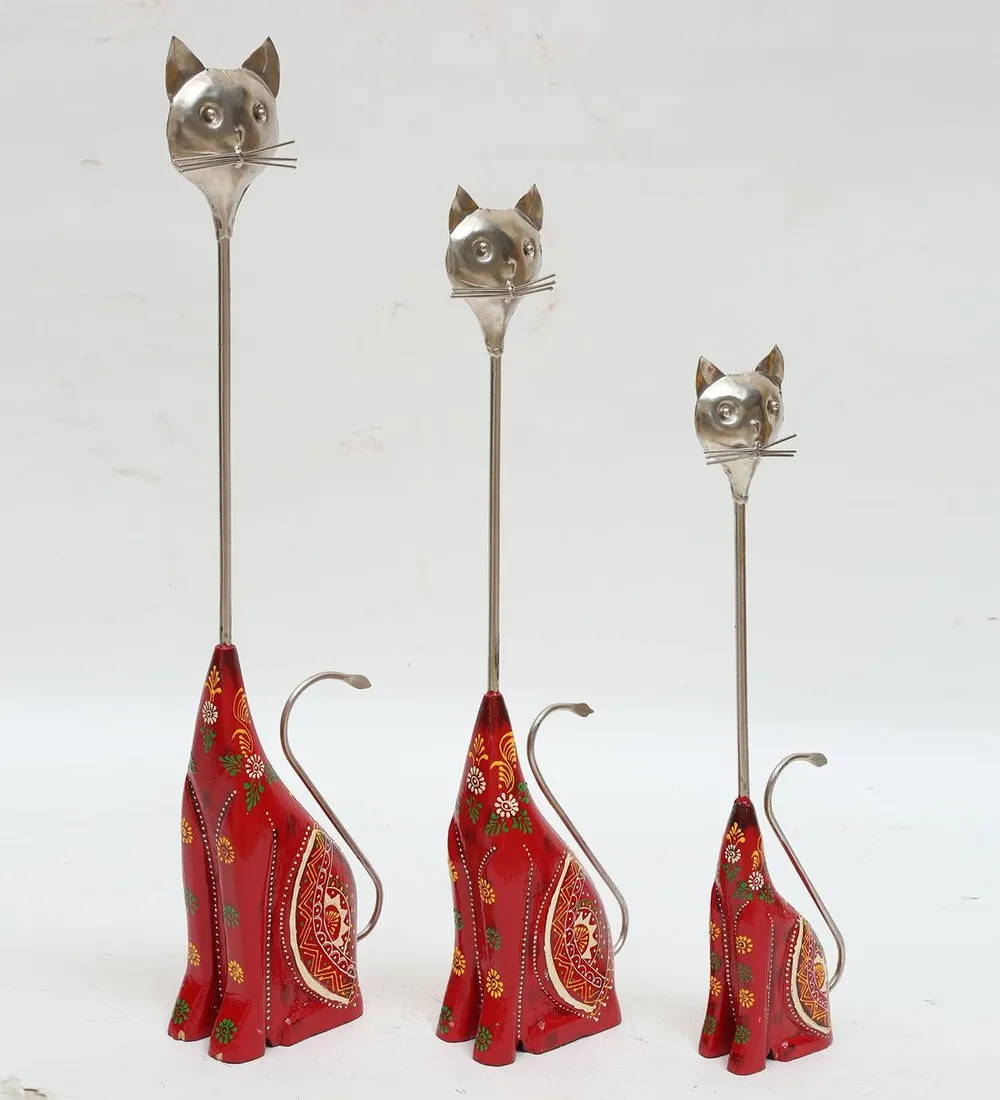 Funky Floating Cat Faces Wooden Figurine / Showpiece Set Of 3