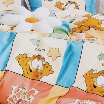 Garfield Cartoon Printed Double Bedsheet With 2 Pillow Covers(Multicolor)