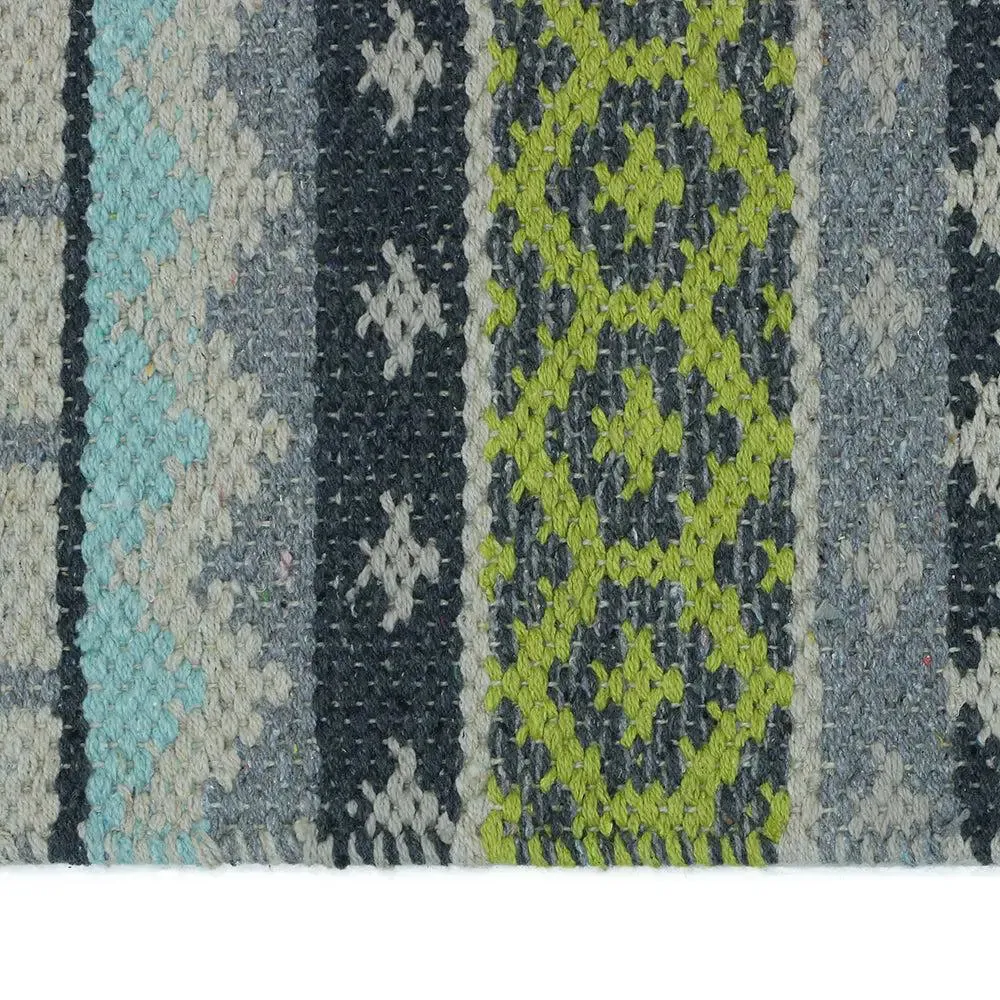 Green & Blue Intricate Aesthetic Cotton Area Rug (120 x 180) cm