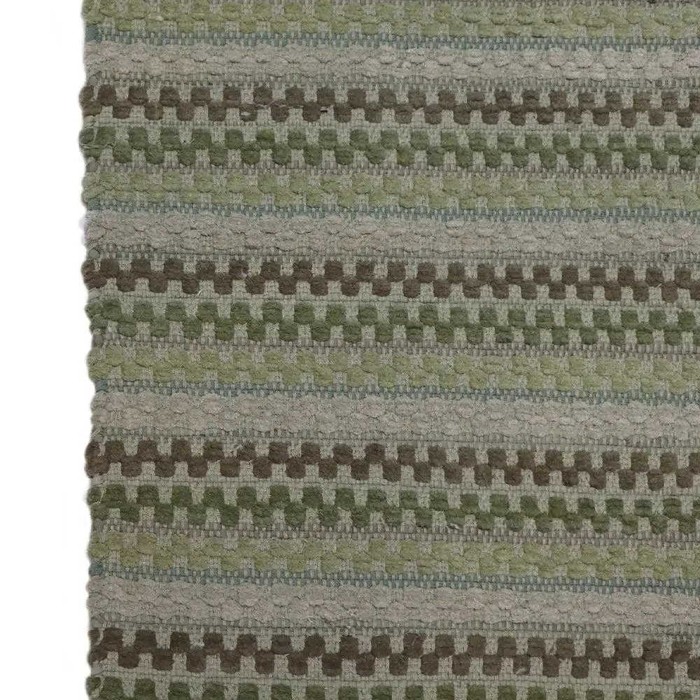 Green Traditional Pattern Handwoven Cotton Area Rug (27 x 45) Inches
