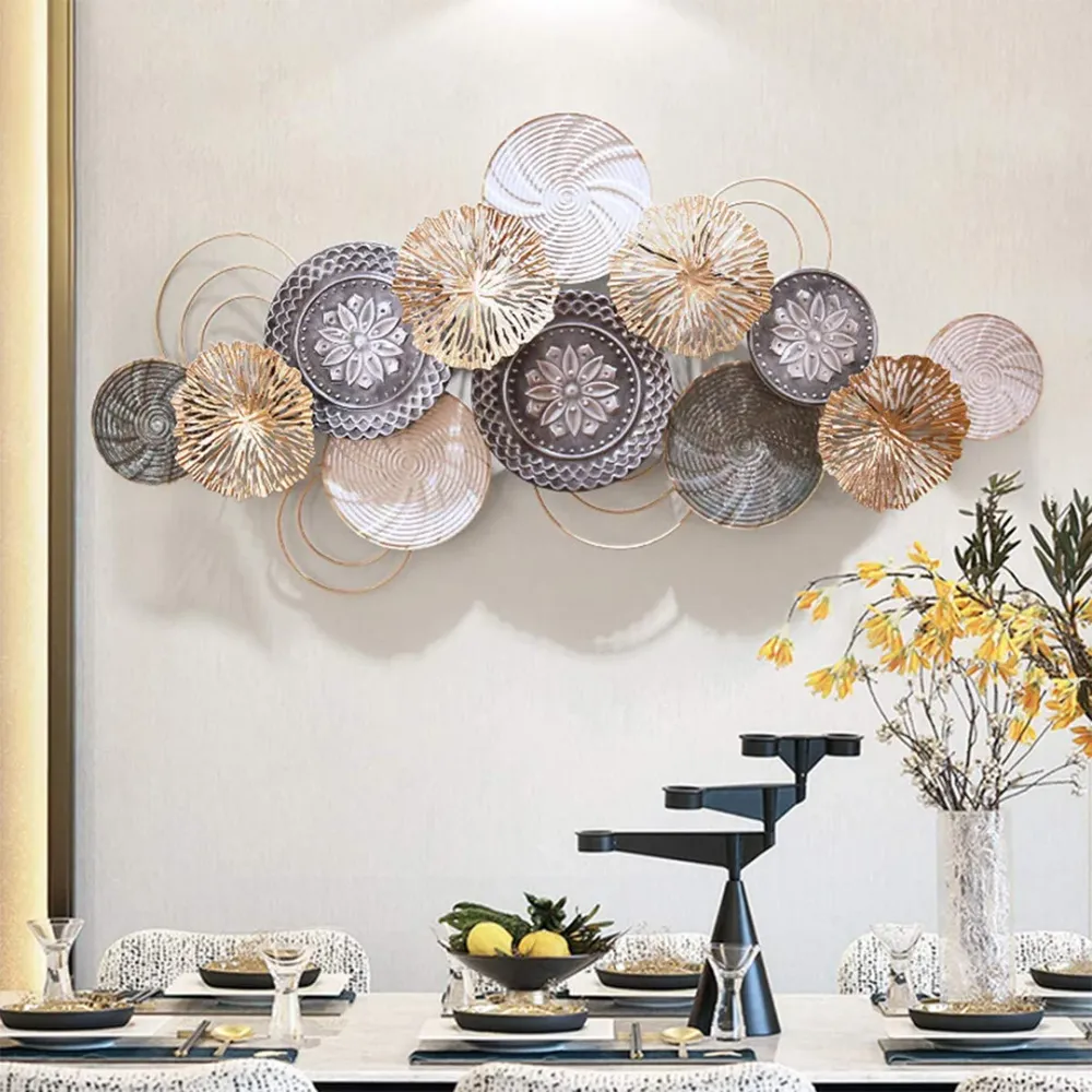 WallMantra Grey & White Self Design Modern Retro Metal Wall Art