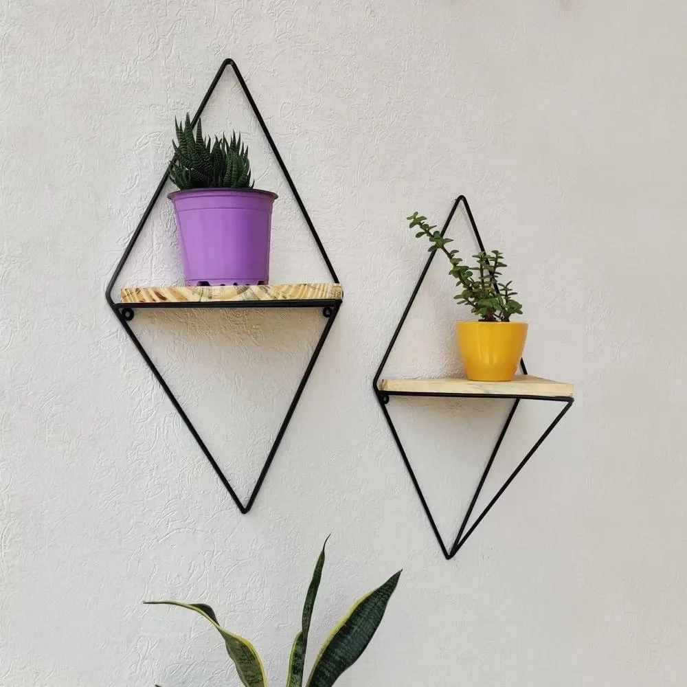 Grista Triangular Decorative Metal Wall Shelf (Set of 2)