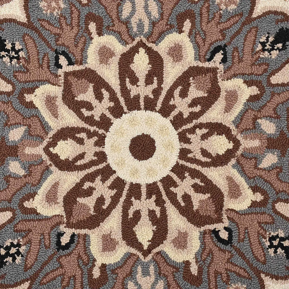 Handcrafted Traditional Print Ivory Coloured Hand Tufted Wool Carpet 4X6