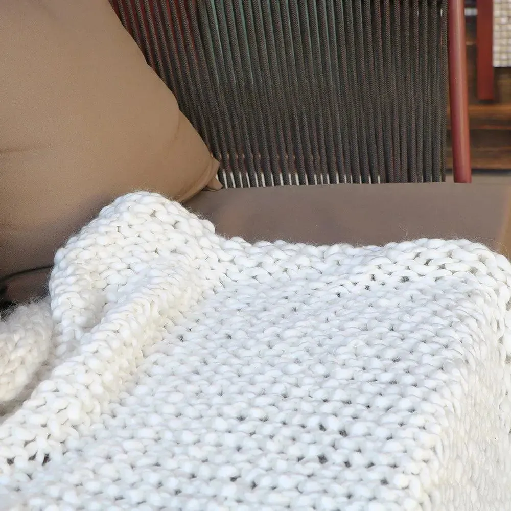 Ivory Chunky Knitted Acrylic & Woolen Throw