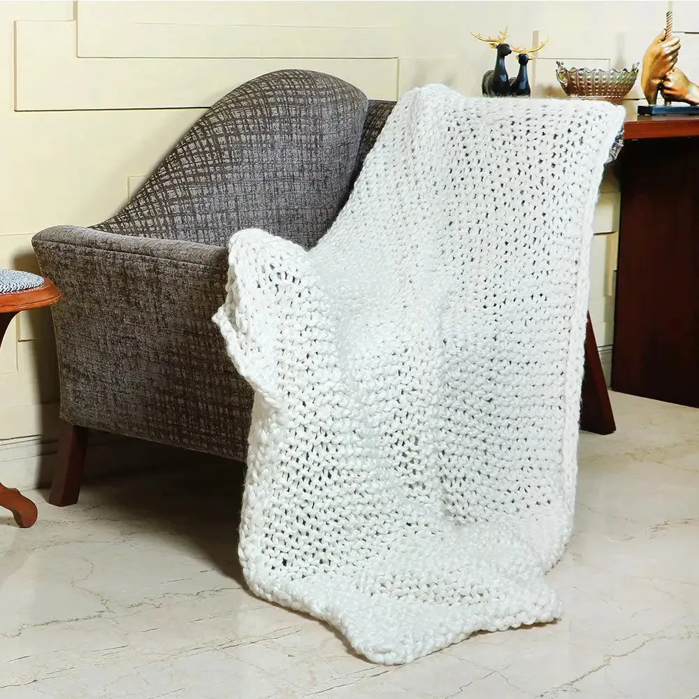 Ivory Chunky Knitted Acrylic & Woolen Throw