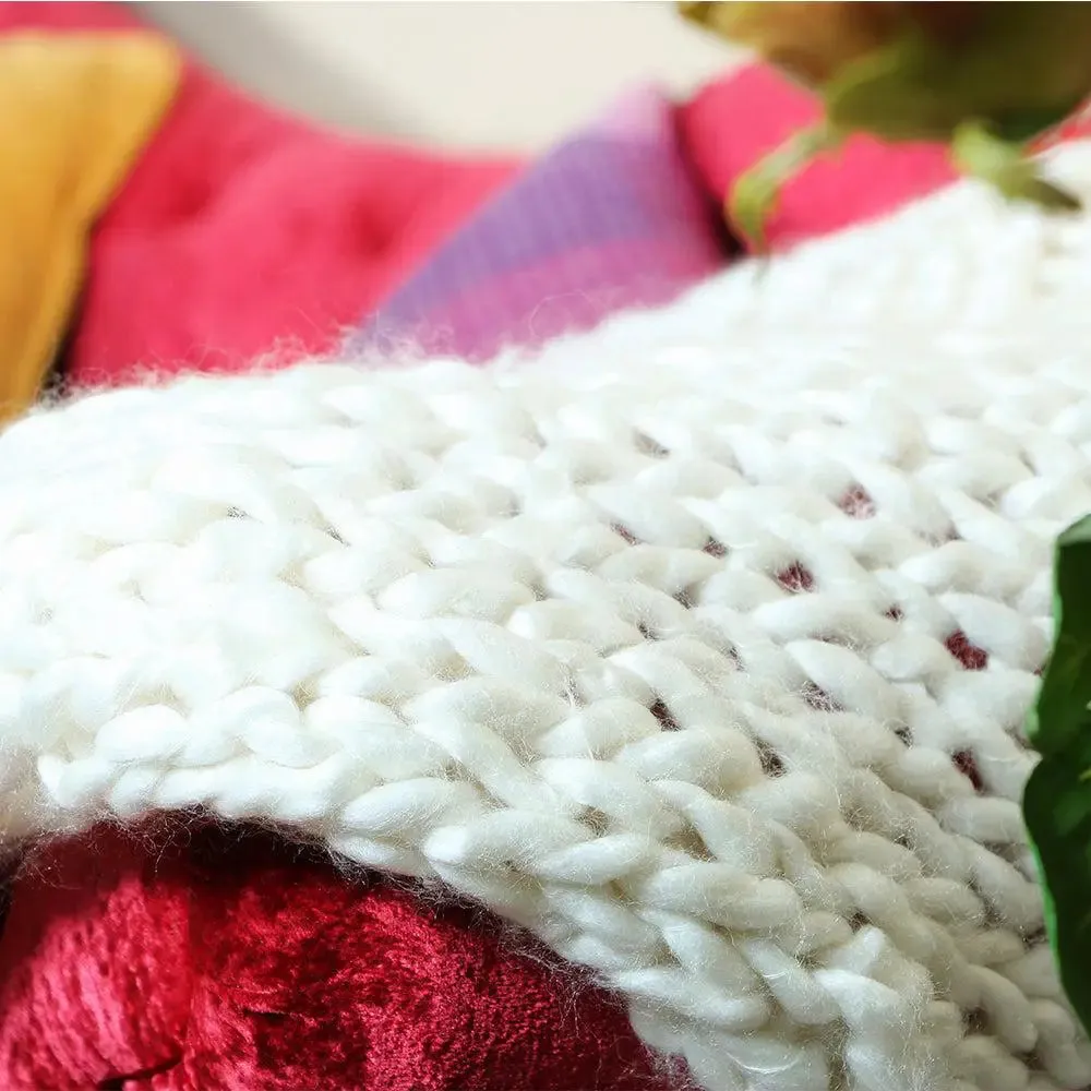 Ivory Chunky Knitted Acrylic & Woolen Throw