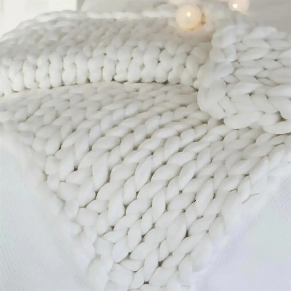 Ivory Chunky Knitted Acrylic & Woolen Throw