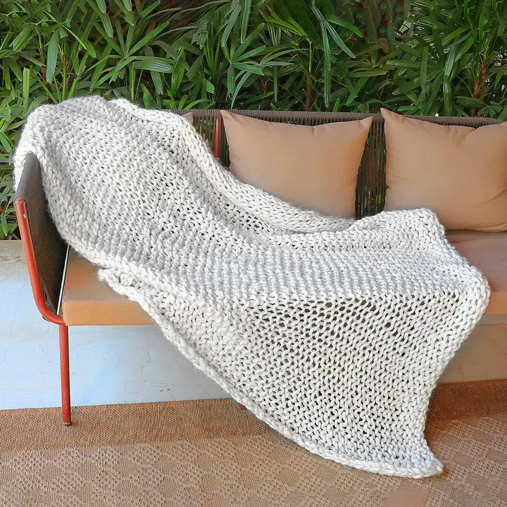 Ivory Chunky Knitted Acrylic & Woolen Throw