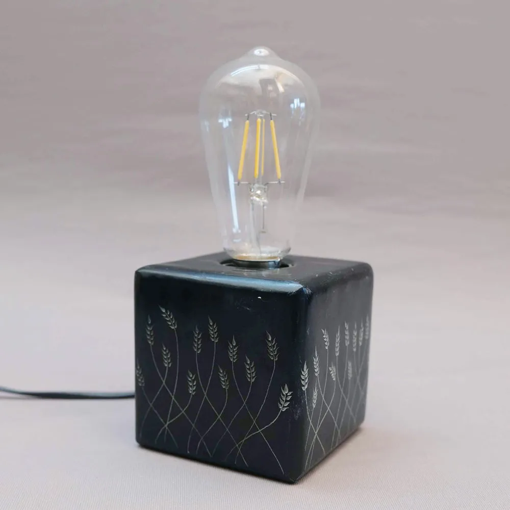 Leaf Motif LED Table Lamp for Bedroom- Paleva