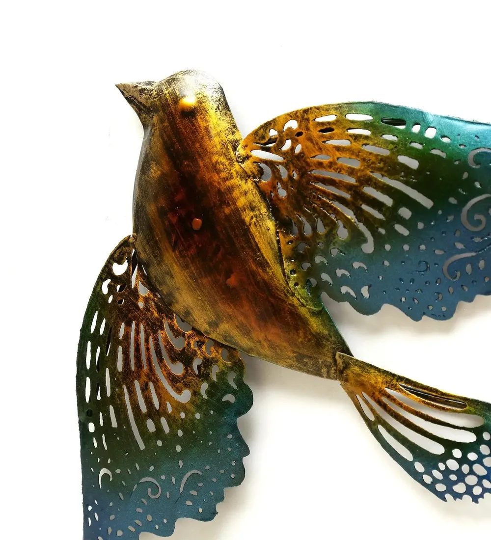 Little Flying Bird Metal Wall Art Décor