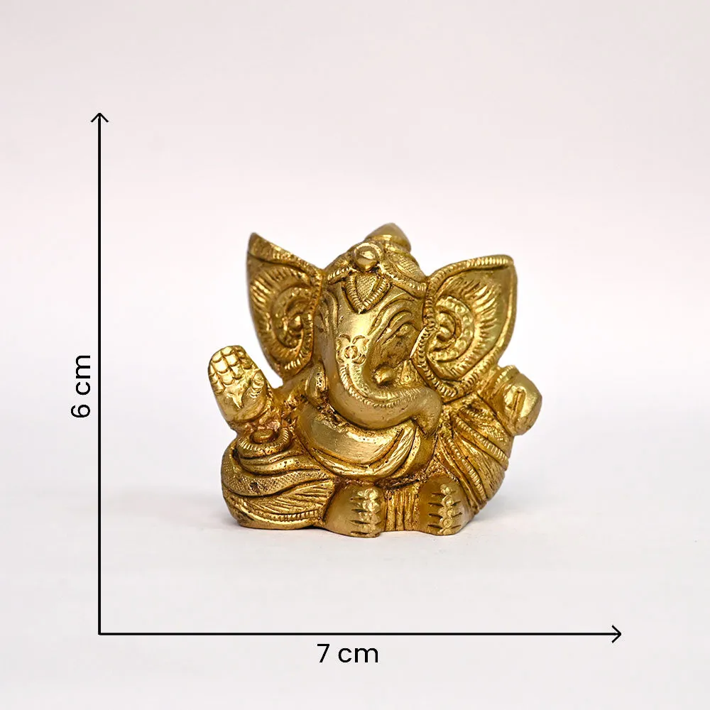 Lord Ganpati Brass Finish Handmade Idol Set Of 1