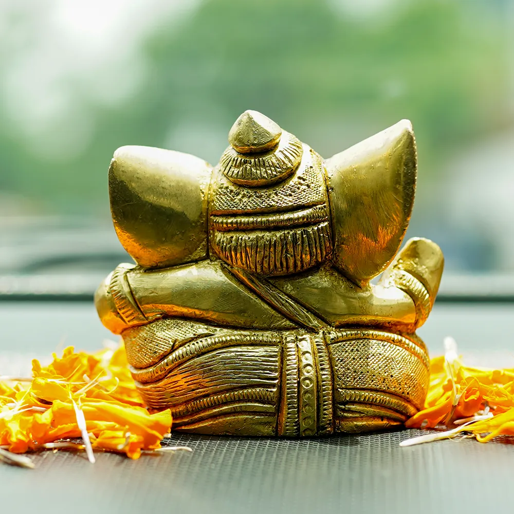 Lord Ganpati Brass Finish Handmade Idol Set Of 1