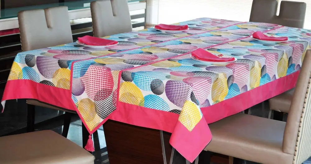 Lushomes Circles Printed 6 Seater Small Cotton Table Linen Set (Pack of 8)