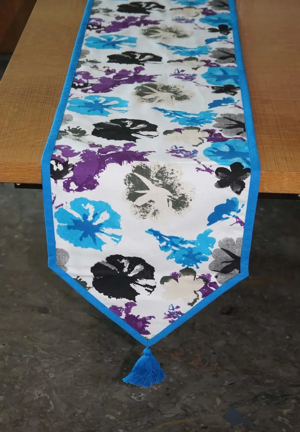 Lushomes Cotton Printed 6 Seater Table Linen Set (Pack of 8)