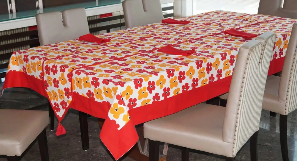 Lushomes Digital Printed 6 Seater Table Linen Set (Pack of 8)
