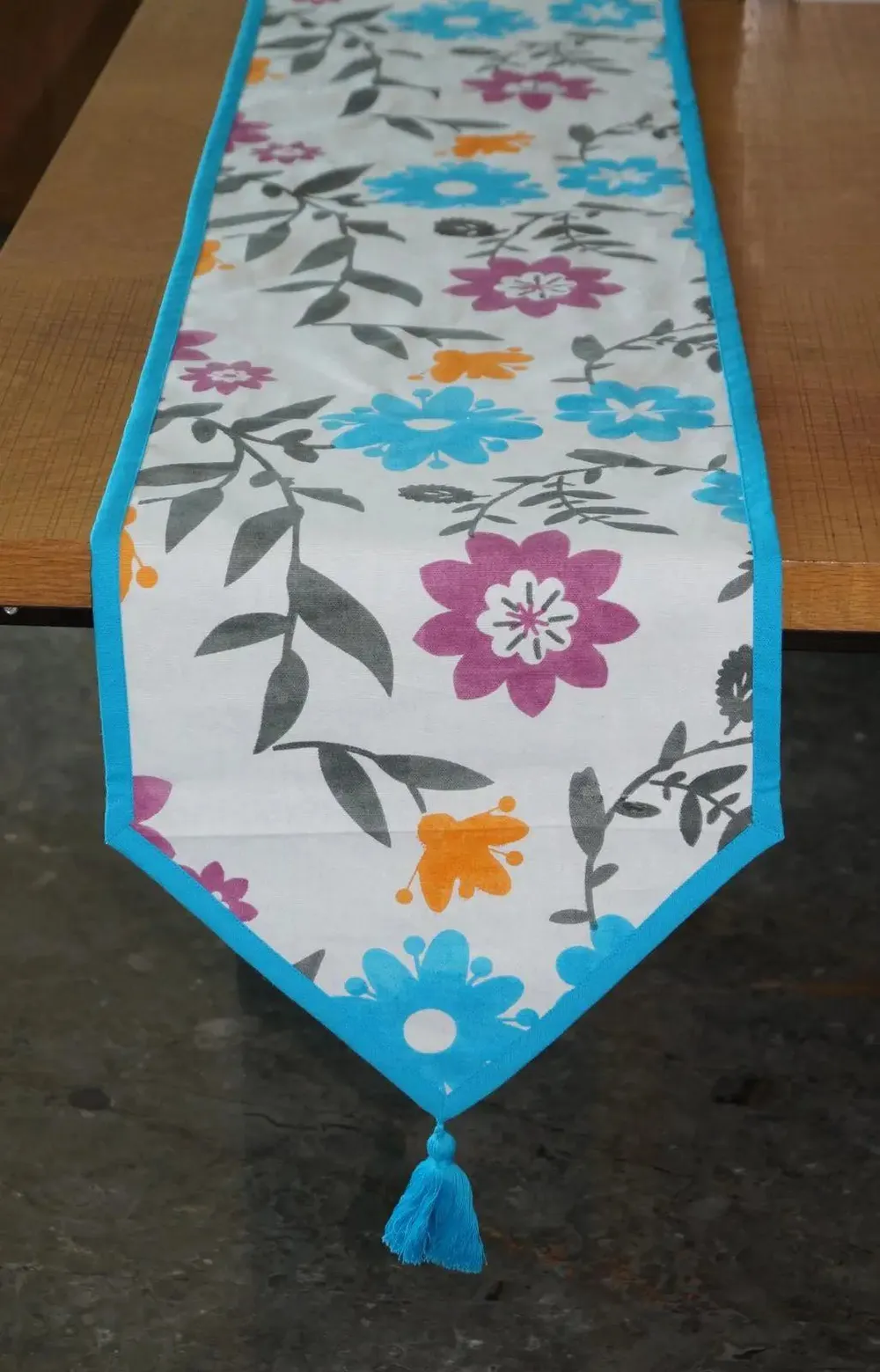 Lushomes Flower Printed 8 Seater Table Linen Set (Pack of 10)