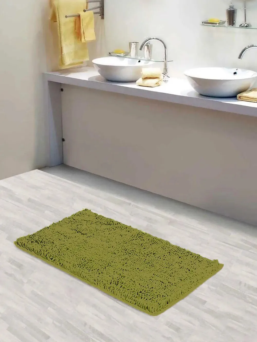 Lushomes Green No-Slip 2200 GSM Bathmat with High-Pile Microfiber