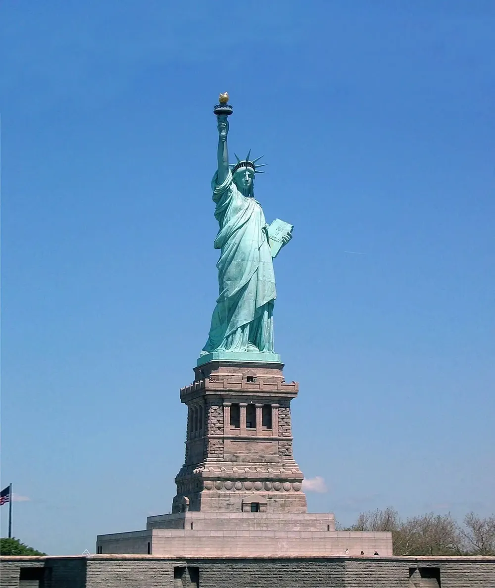 Lushomes Polyester Multicolour 3D Printed Statue of Liberty Curtains