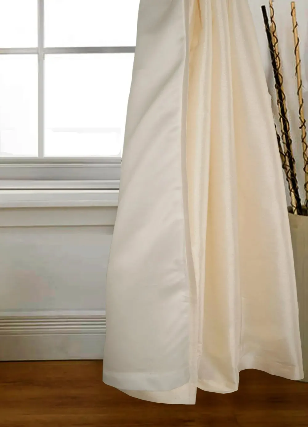 Lushomes Polyester Off-White Window Curtain