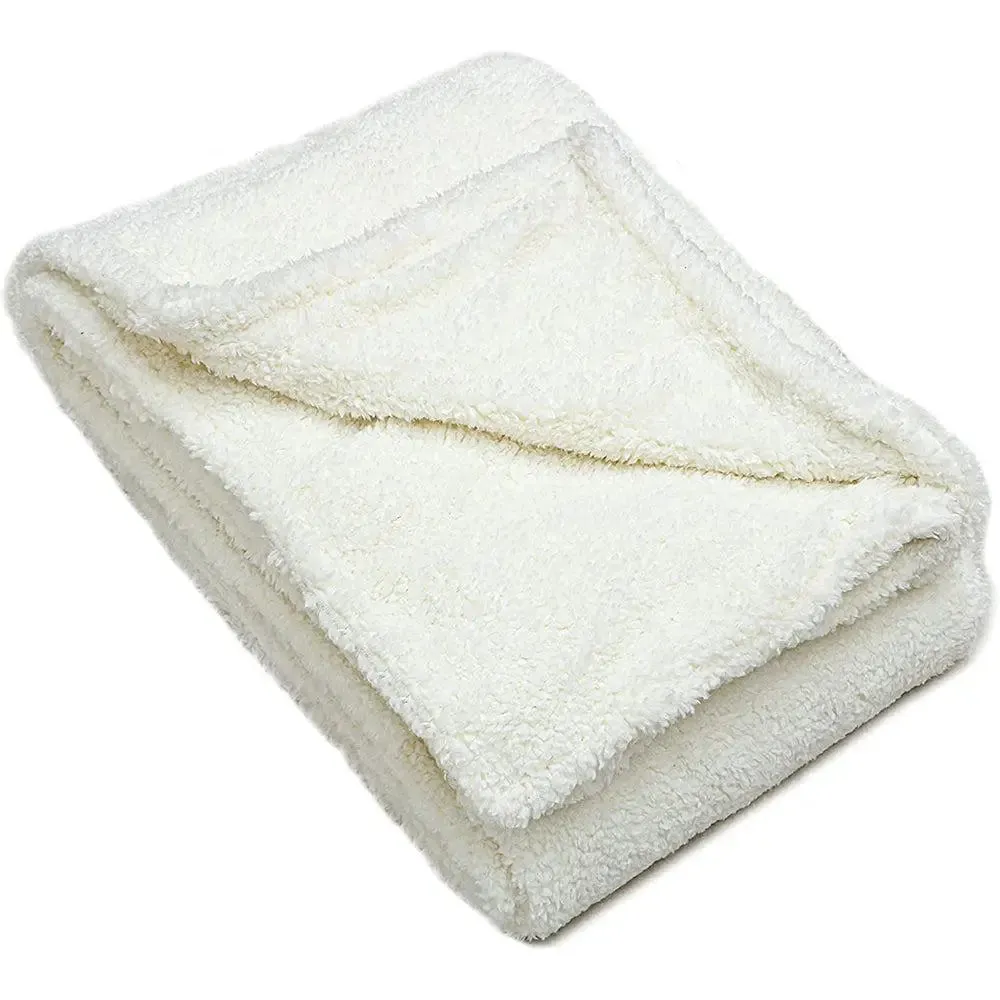 Minimalist Fringed Soft Faux Fur Throw