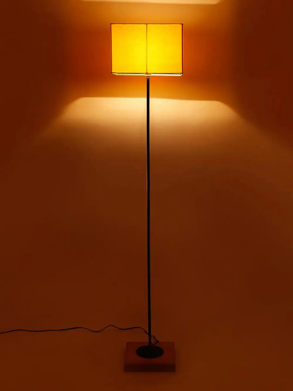 Minimalist Stick Floor Lamp With Wooden Base & Sqaure Shade White