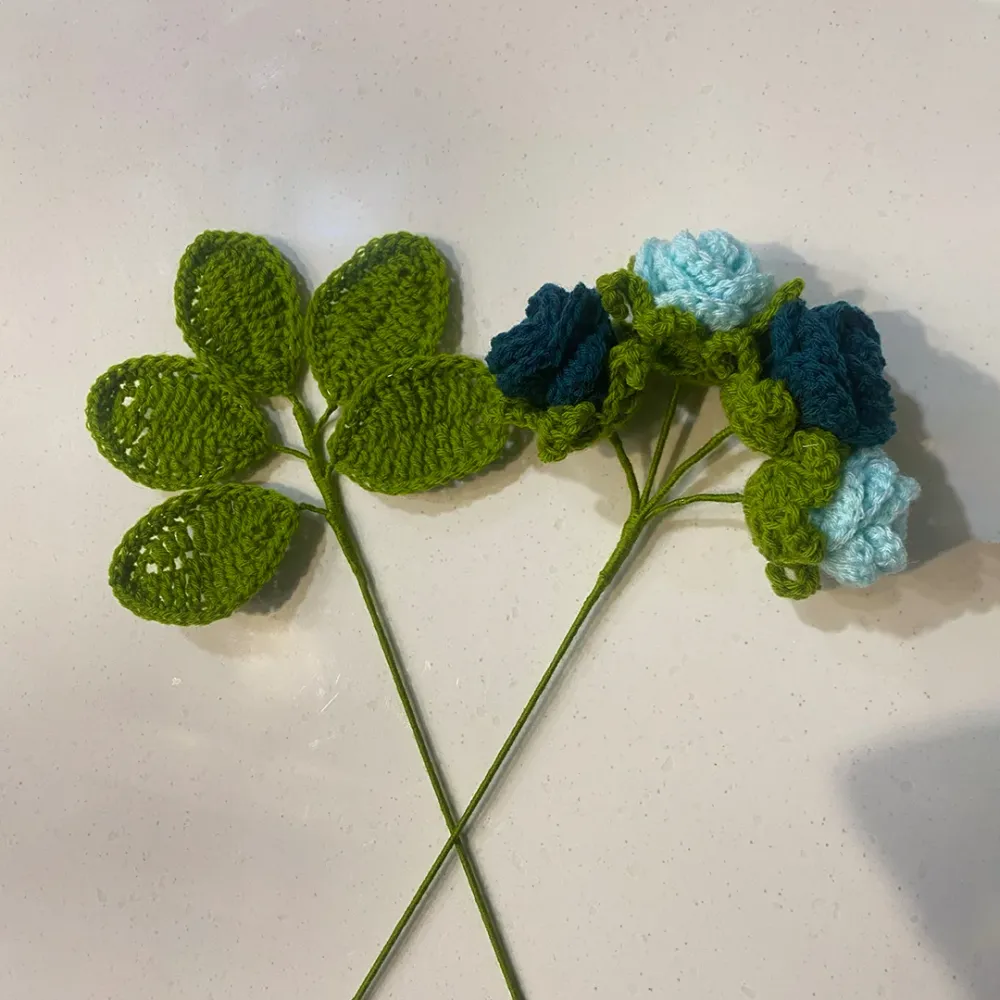 WallMantra Ocean Hue Crochet Bouquet 