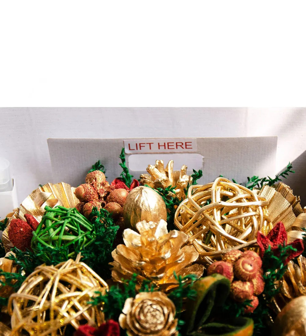 Potpourri Flowers with Wooden Box Gift Set for Valentine's Day