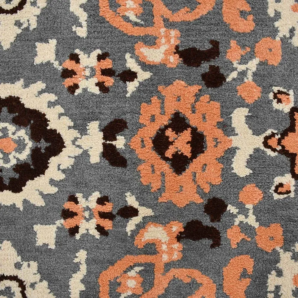 Premium-quality Peach and Grey Traditional Print Polyester Carpet for Living Room 2X5