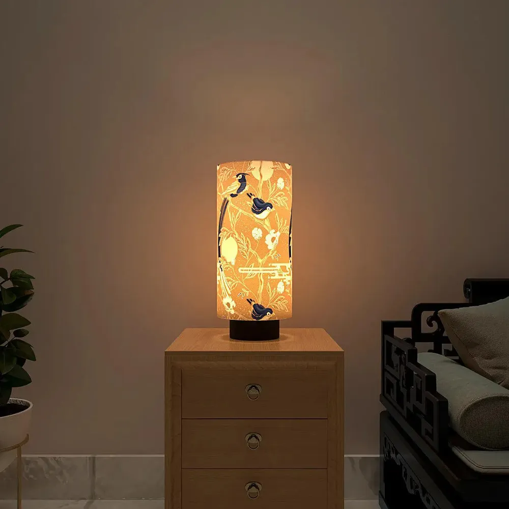 Pretty Humming Birds Glow Round Table Lamp