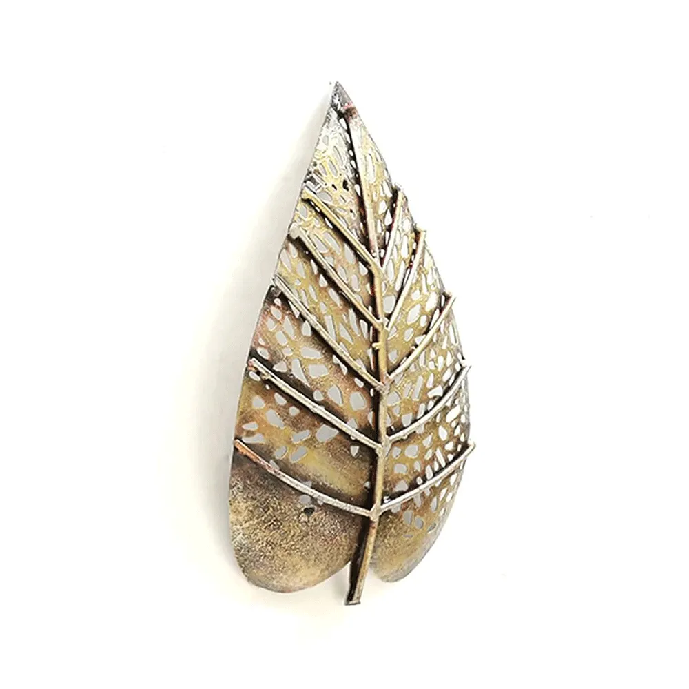 Pretty Leaf Fenestration Metal Wall Art With LED