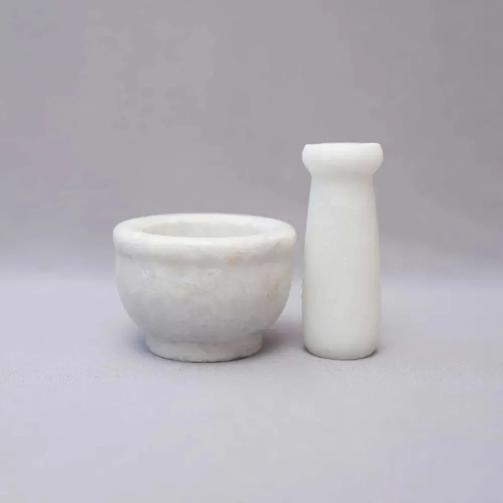 Pretty White Marble Black Mortar and Pestle