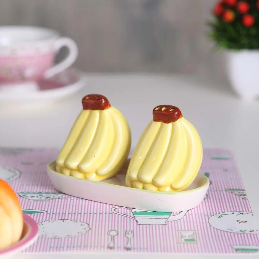 Pretty Yellow Bananas Salt & Pepper Set With Tray