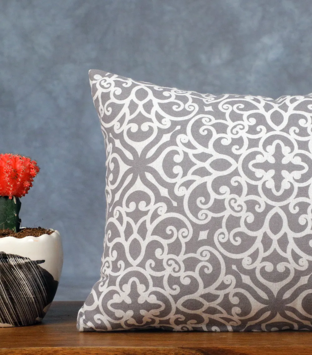 Rep White Pattern Cushion Cover