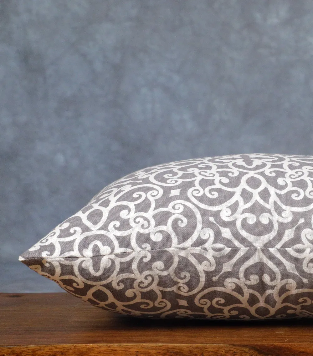 Rep White Pattern Cushion Cover